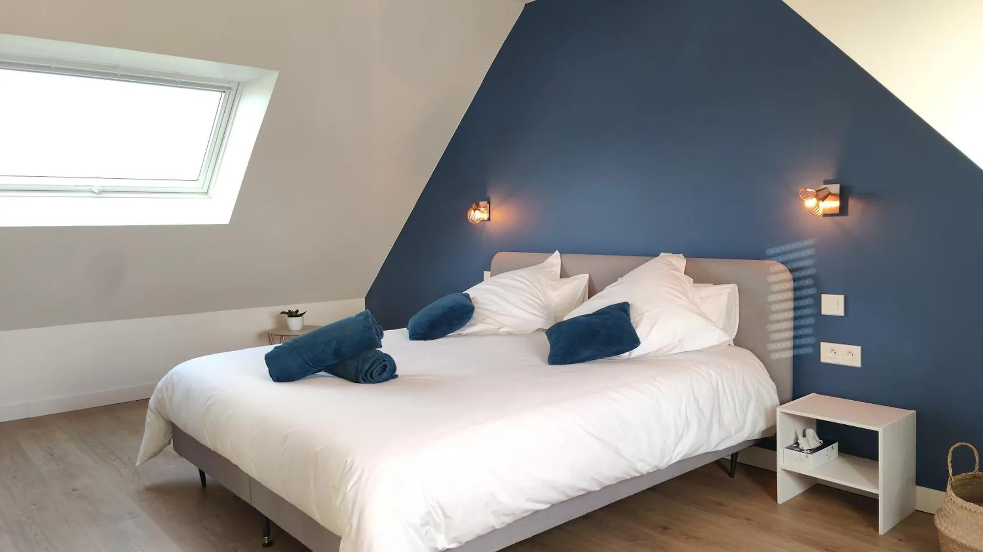 Maison Avel Dro Plogoff Holiday home