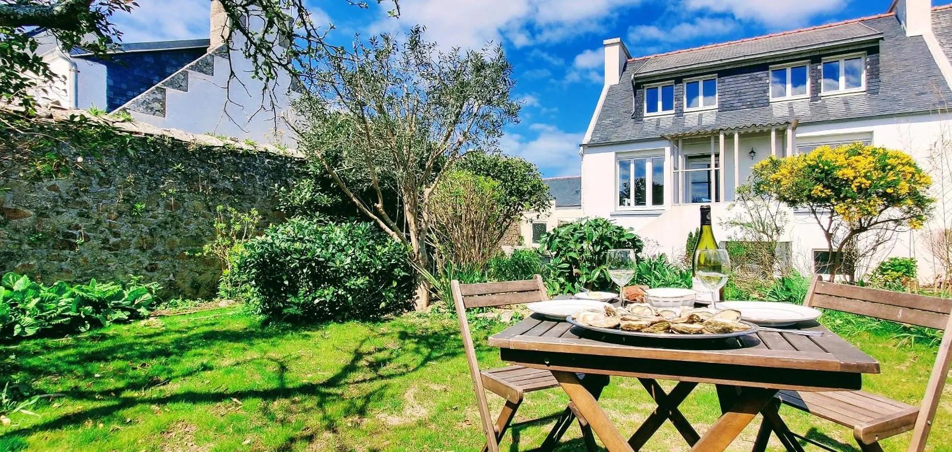 Maison Avel Dro Plogoff Holiday home